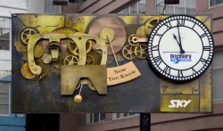 SKY Discovery Channel: Mechanics: Clock