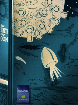 Carturesti Book Store: Carturesti Moon